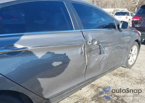 2011 Hyundai Sonata Limited z USA, uszkodzony, nr VIN 5NPEC4ACXBH250574